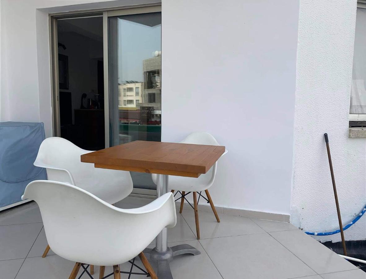 Beachside Apartment In Kato Paphos Lighthouse 81 Екстериор снимка